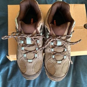 Merrell Yokota 2 Women’s Mid Hiker Shoe/Boot